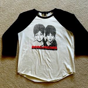 MARC JACOBS - Black and white raglan tee